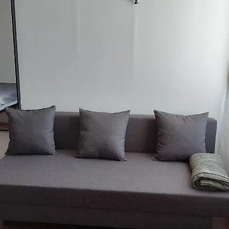 Pepe's Place - Re Di 3*
