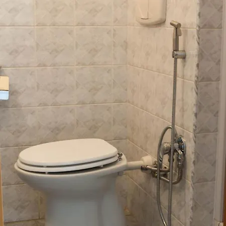 Pepe's Place - Re Di 3* Roma