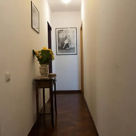 Pepe's Place - Re Di 3* Roma
