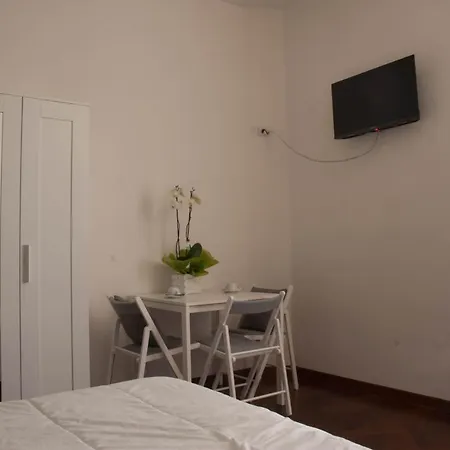 Pepe's Place - Re Di Affittacamere 3*