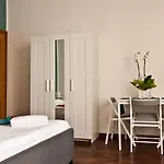 Pepe's Place - Re Di Ρώμη