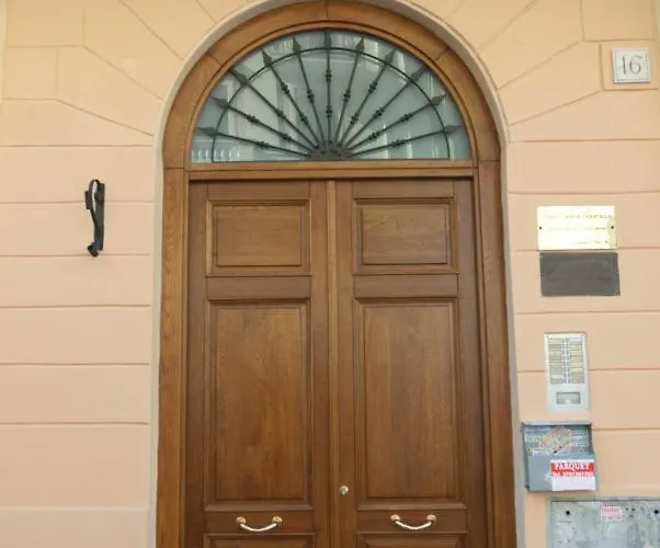 Pepe's Place - Re Di 4*